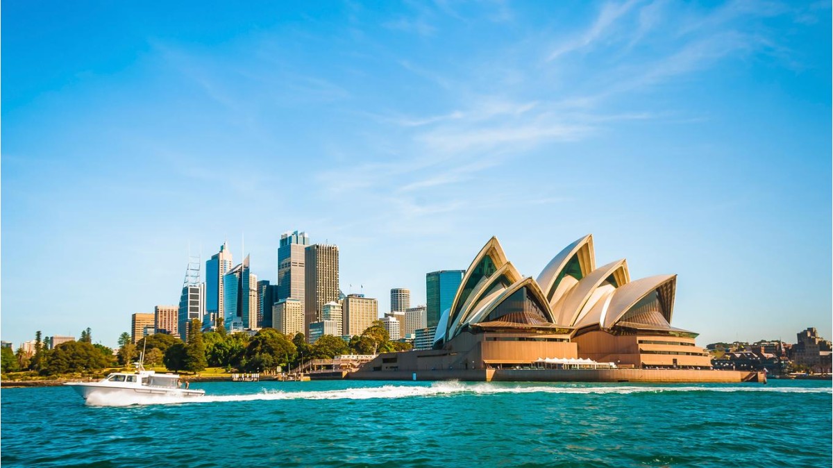  Vietnam E-Visa for Australians: Application Guide, Processing Time & Urgent Visa Options (2025)